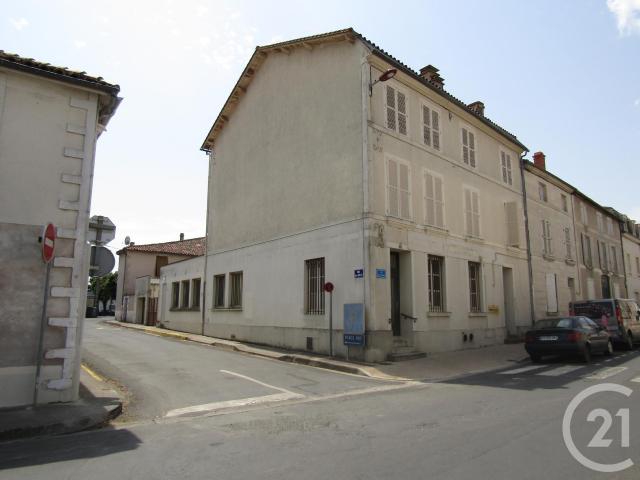 Maison vente à Niort, Chef-boutonne