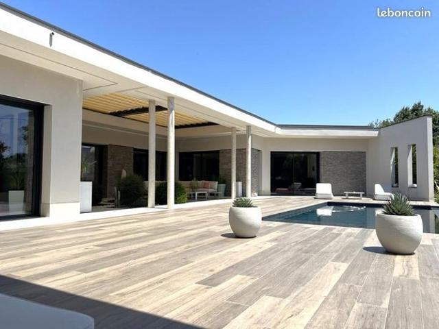 Maison vente à Villeneuve-lès-Avignon, Gard