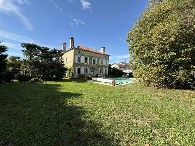 Maison vente à Mirande, Saint-germé