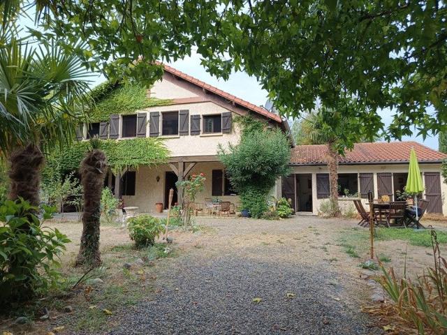 Maison vente à Mirande, Gée-rivière