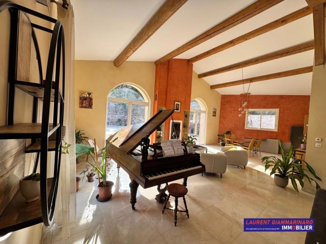 Maison vente à Aix-en-Provence, Saint-marc-jaumegarde