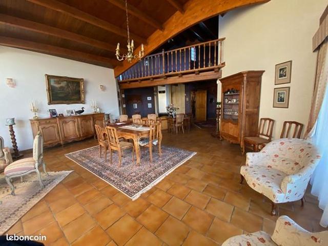 Maison vente à Saintes