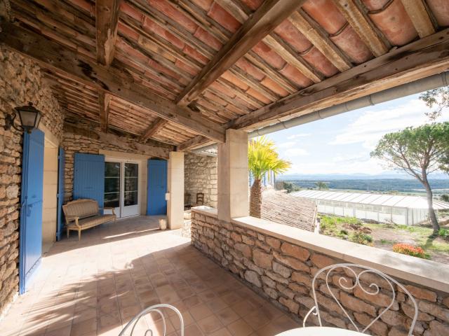 Maison vente à Saint-restitut, Figeret