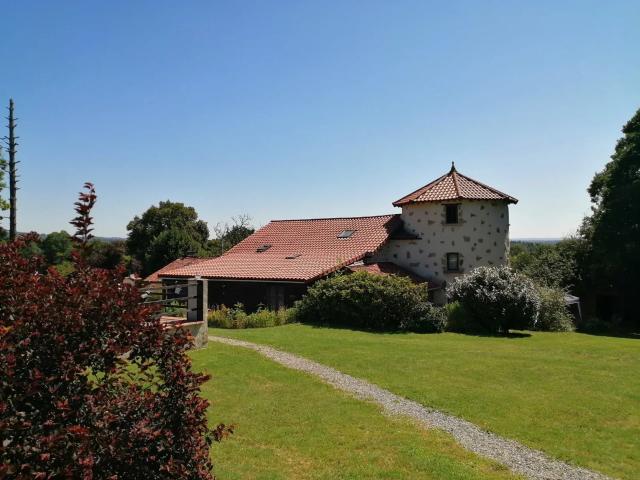 Maison vente à Confolens, Montrollet