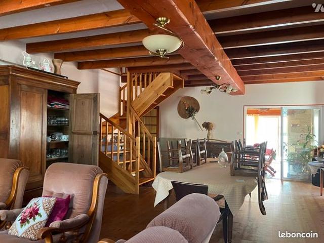 Maison vente à Saint-Jean-d'Angély, Blanzac-lès-matha