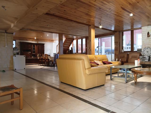 Maison vente à Prahy, Saint-Fortunat-sur-Eyrieux