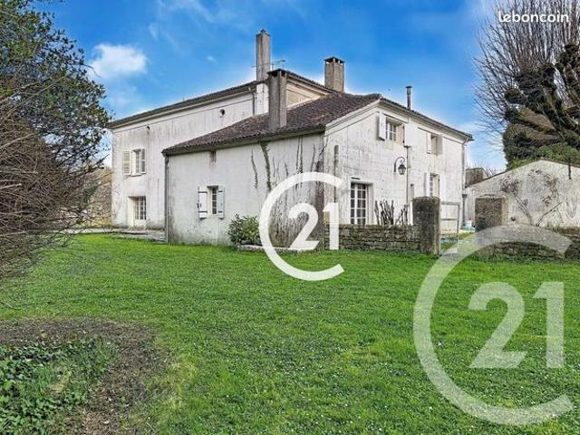 Maison vente à Cognac