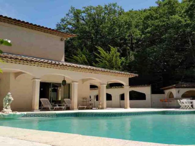 Maison location à Arrondissement de Draguignan, Les Adrets-de-l'estérel