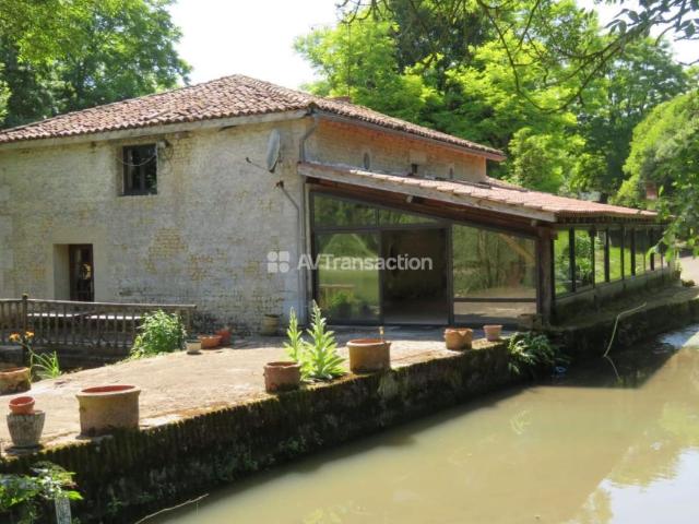 Maison vente à Cognac, Cressac-saint-genis