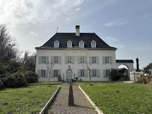 Maison vente à Oloron-Sainte-Marie, Sauveterre-de-béarn