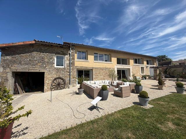 Maison vente à Montmorillon, Mauprévoir