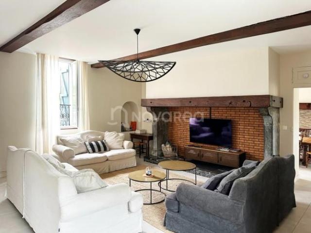 Maison location à Andoins, Pyrénées-Atlantiques