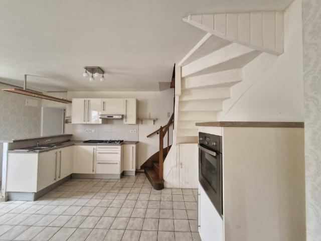 Maison vente à Le Reposoir, Hénanbihen