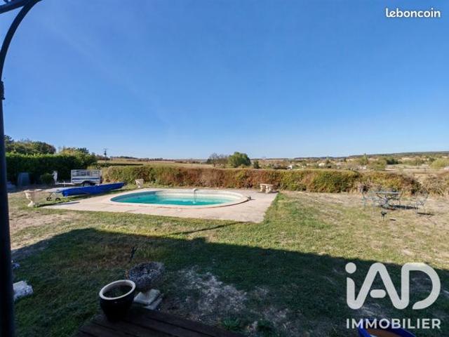 Maison vente à Charmé, Charente