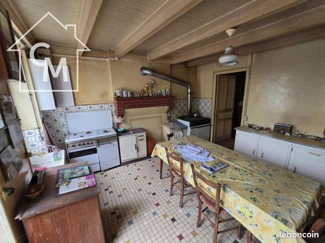 Maison vente à Confolens, Lessac