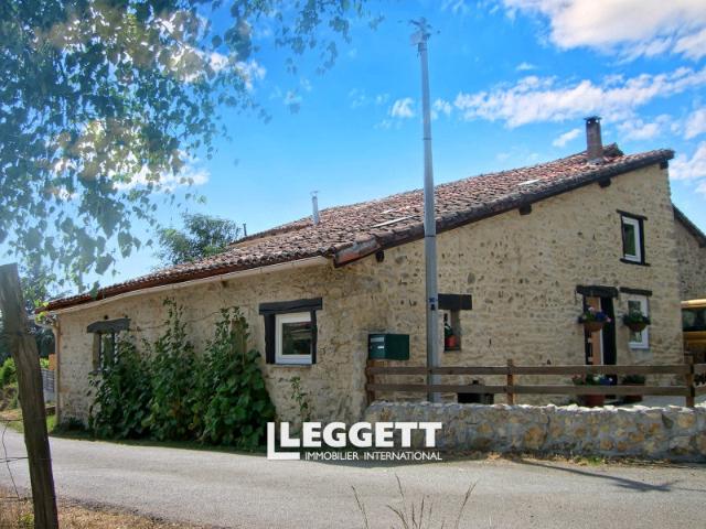Maison vente à Confolens, Saint-laurent-de-céris