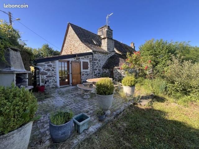 Maison vente à Mauriac, Méallet