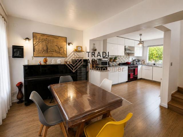 Maison vente à Palaiseau, Sainte-geneviève-des-bois