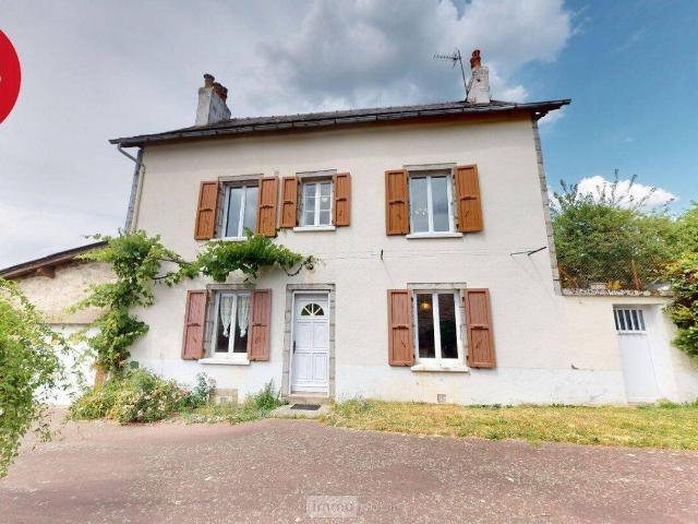 Maison vente à Montsalvy