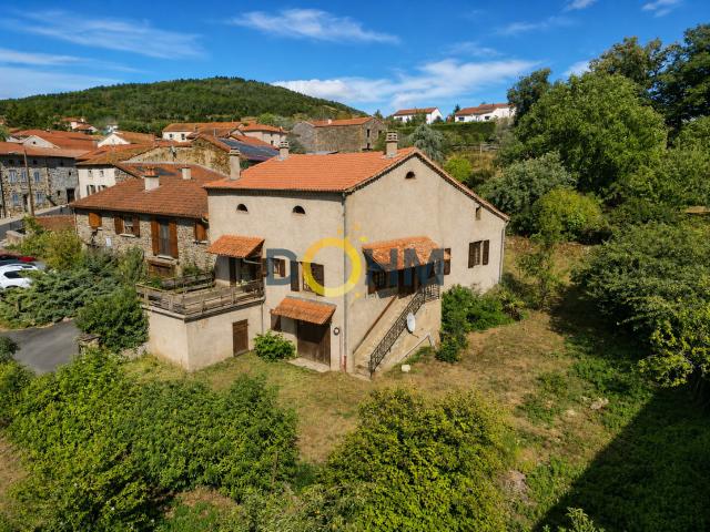 Maison vente à Crispinhac, Mazeyrat-d'Allier