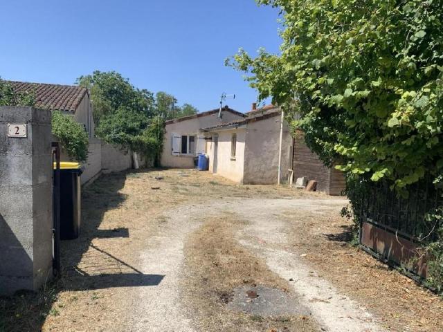 Maison vente à Ruffec, Charente