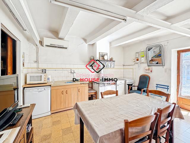 Maison vente à Nîmes, Bouquet