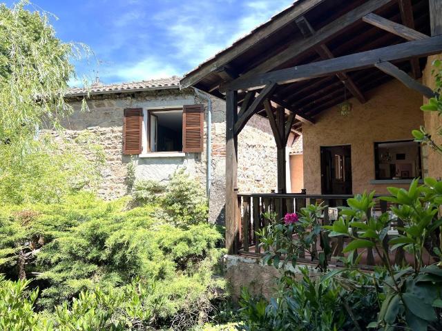 Maison vente à Roanne, Saint-andré-d'apchon