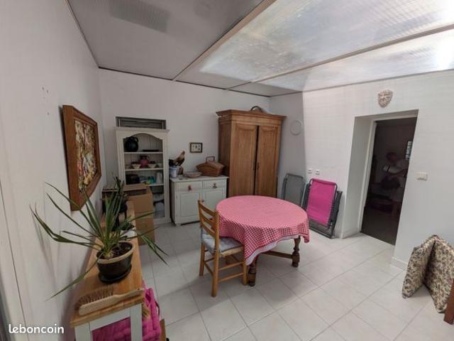 Maison vente à Blanzaguet-Saint-Cybard, Charente