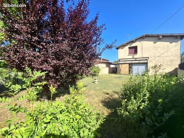 Maison vente à Thiers, Peschadoires