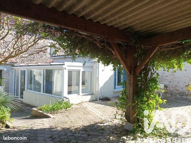 Maison vente à Saintes, Corme-royal