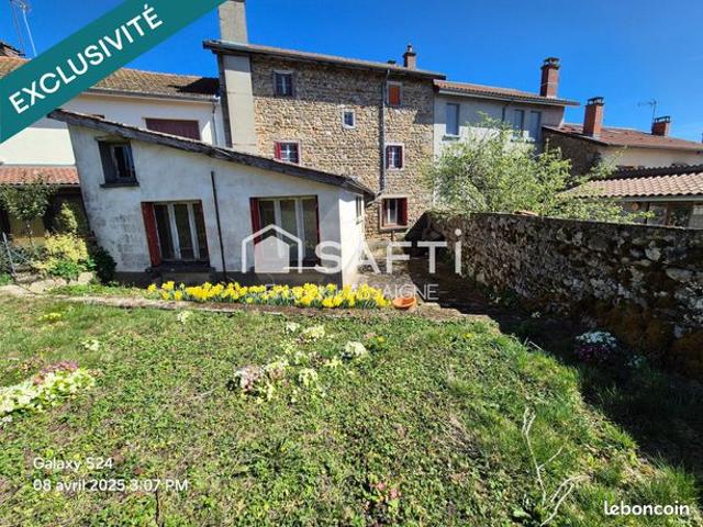 Maison vente à Ambert, Job