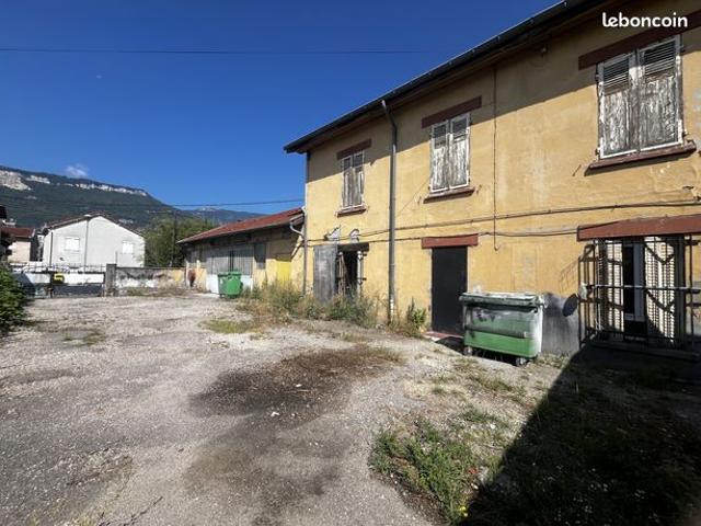 Maison vente à Grenoble, Fontaine