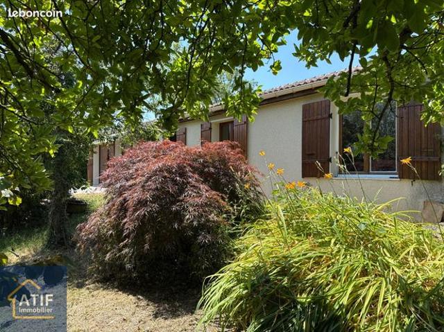 Maison vente à Roanne, Juré