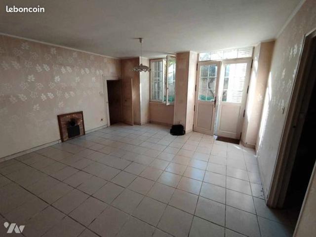 Maison vente à Clamecy, Varzy