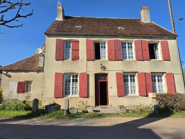 Maison vente à Clamecy, Champallement
