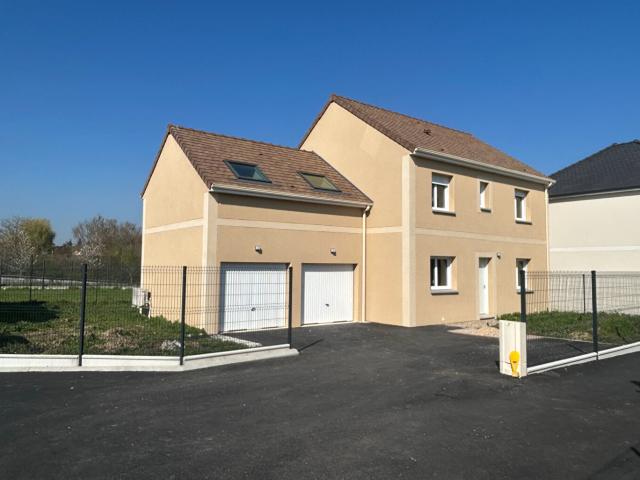 Maison vente à Versailles, Plaisir