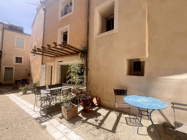 Maison vente à Carpentras, Beaumes-de-venise