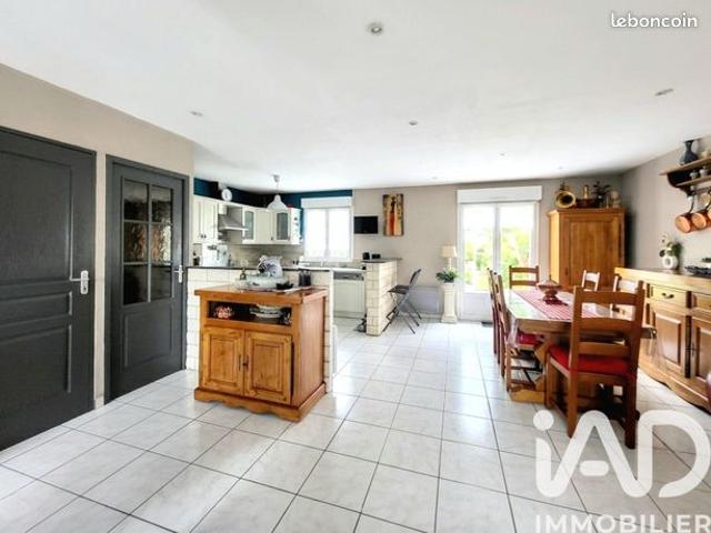 Maison vente à Charleville-Mézières, Neufmanil