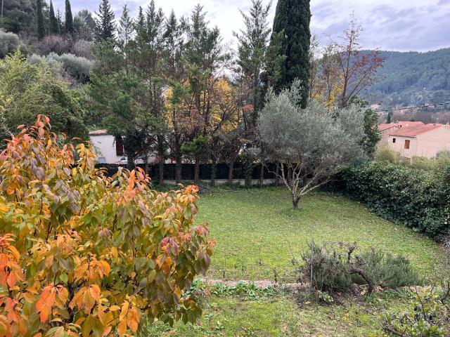 Maison vente à Arrondissement de Toulon, Solliès-toucas