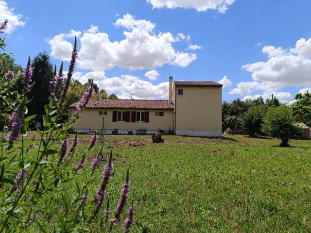 Maison vente à Saint-Jean-d'Angély, Blanzay-sur-boutonne