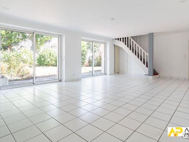 Maison vente à Saint-Germain-en-Laye, Le Mesnil-le-roi