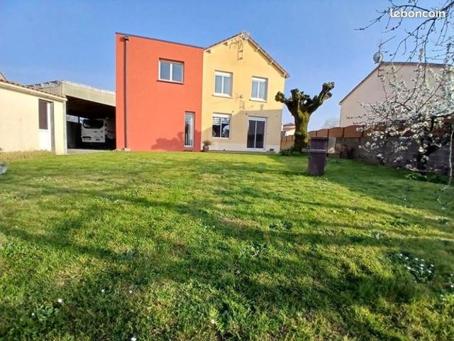 Maison vente à La Roche-sur-Yon, Les Landes-genusson