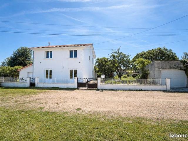 Maison vente à Confolens, Chirac