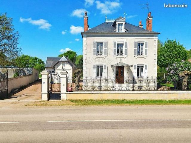 Maison vente à Cosne-Cours-sur-Loire, Nièvre