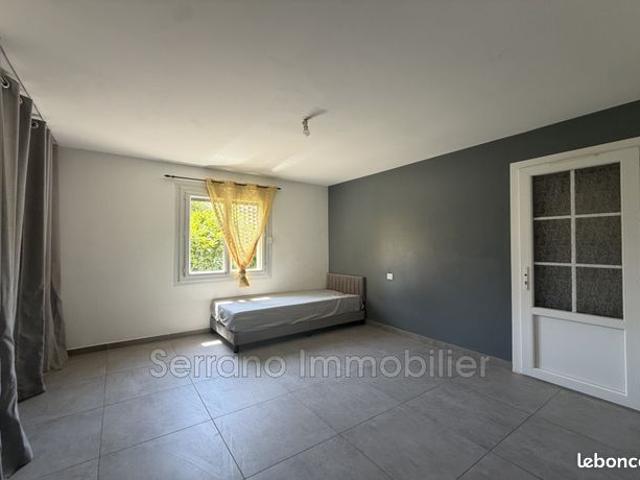 Maison vente à Arles, La Salle Les Alpes