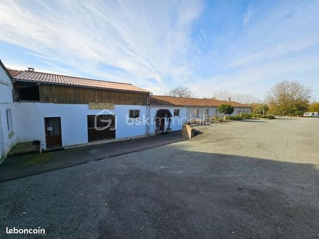 Maison vente à Bressuire, Largeasse
