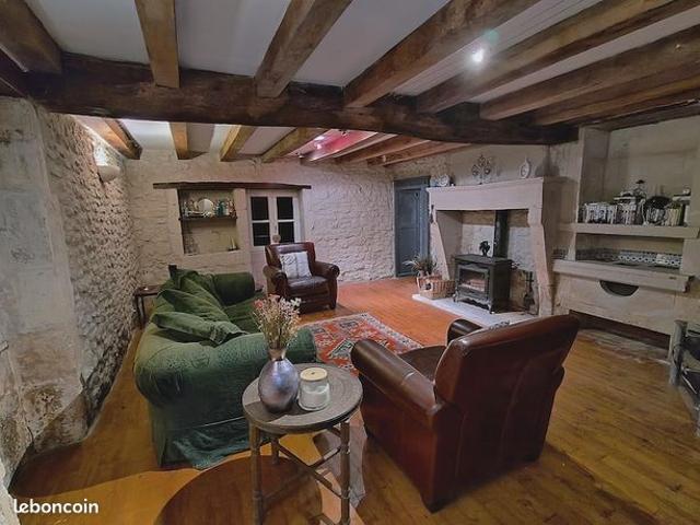 Maison vente à Périgueux, Champagne-et-fontaine