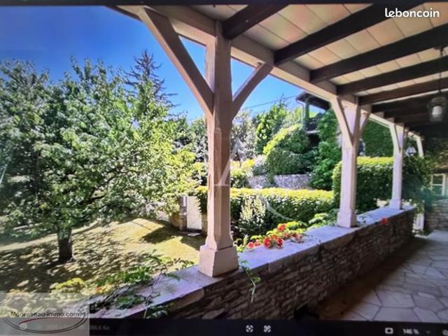 Maison vente à La Roche-Vineuse, Saône-et-Loire