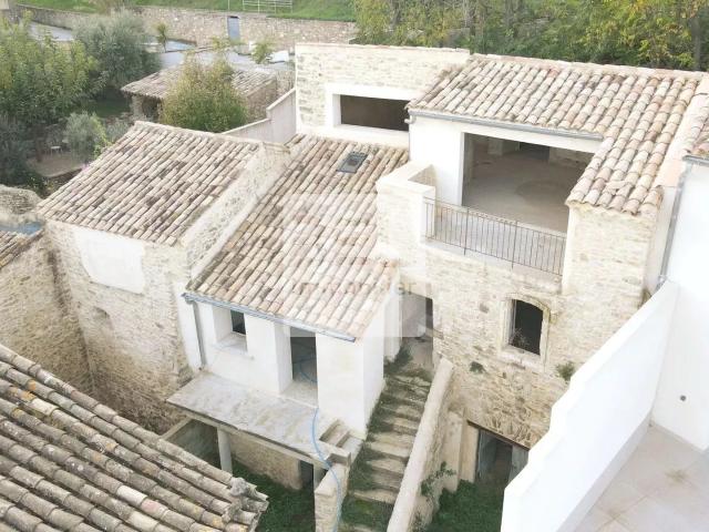 Maison vente à Nîmes, Laudun-l'ardoise