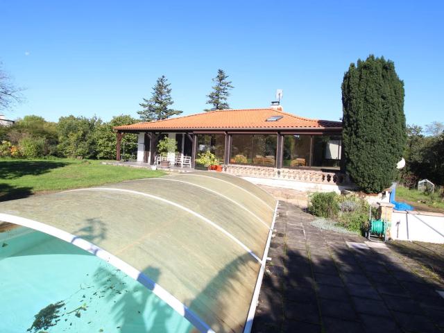 Maison vente à Confolens, Saint-angeau